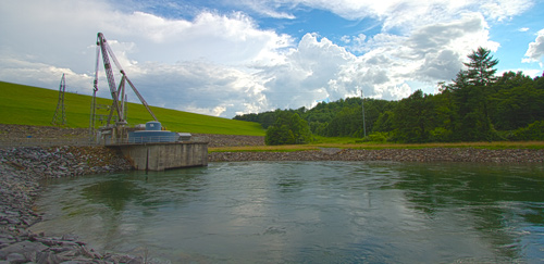 Photo of Chatuge reservoir with mountains in background