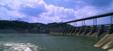Photo of watts bar dam and reservoir